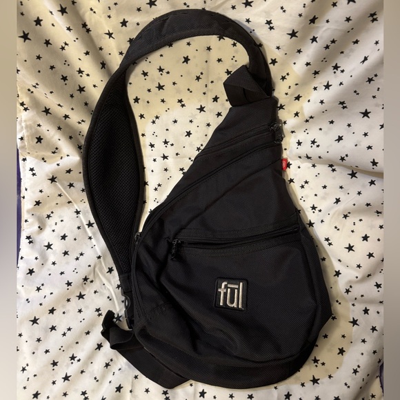 Black Sling Bag - Picture 1 of 2